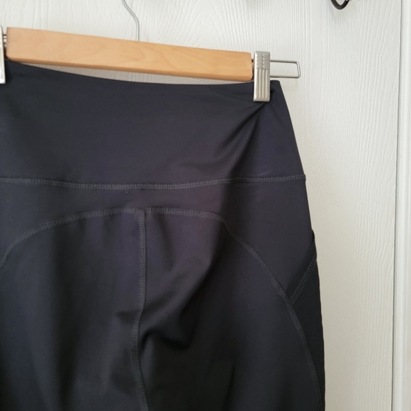 Ruby Ribbon Sport Mesh Crop Legging - Picture 7 of 8